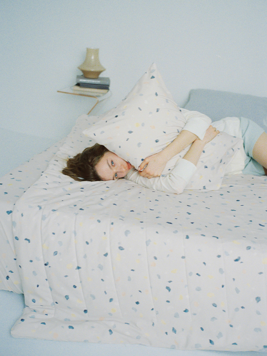 【Sleep】テラゾー柄 抗菌加工接触冷感もちもちリバーシブルケット