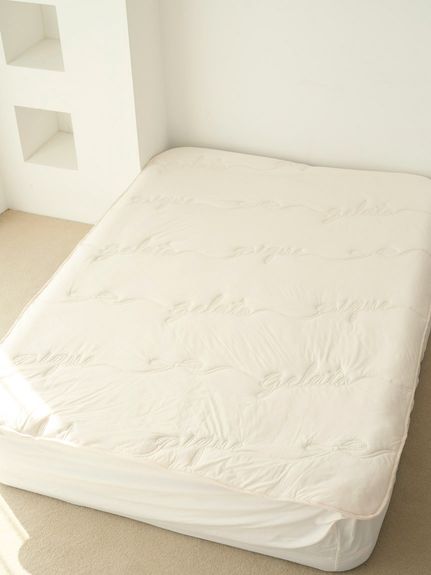 ジェラートピケ　Sleep 足入れ敷きパッド　シングル　シーツ Sleep】ランダムロゴキルト敷きパッド（シングル）(ボックス