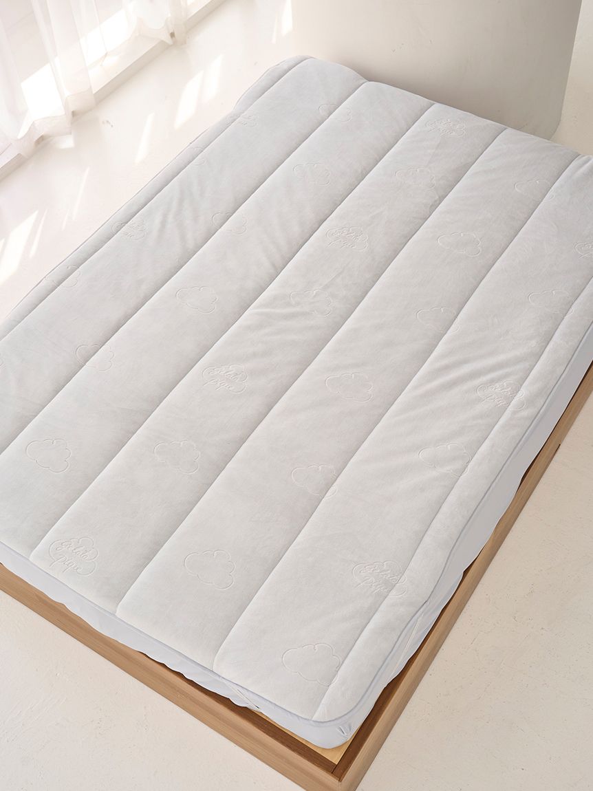ジェラートピケ　足入れ敷きパッド　ダブル　ベージュ Sleep】ランダムロゴキルト敷きパッド（ダブル）(ボックスシーツ