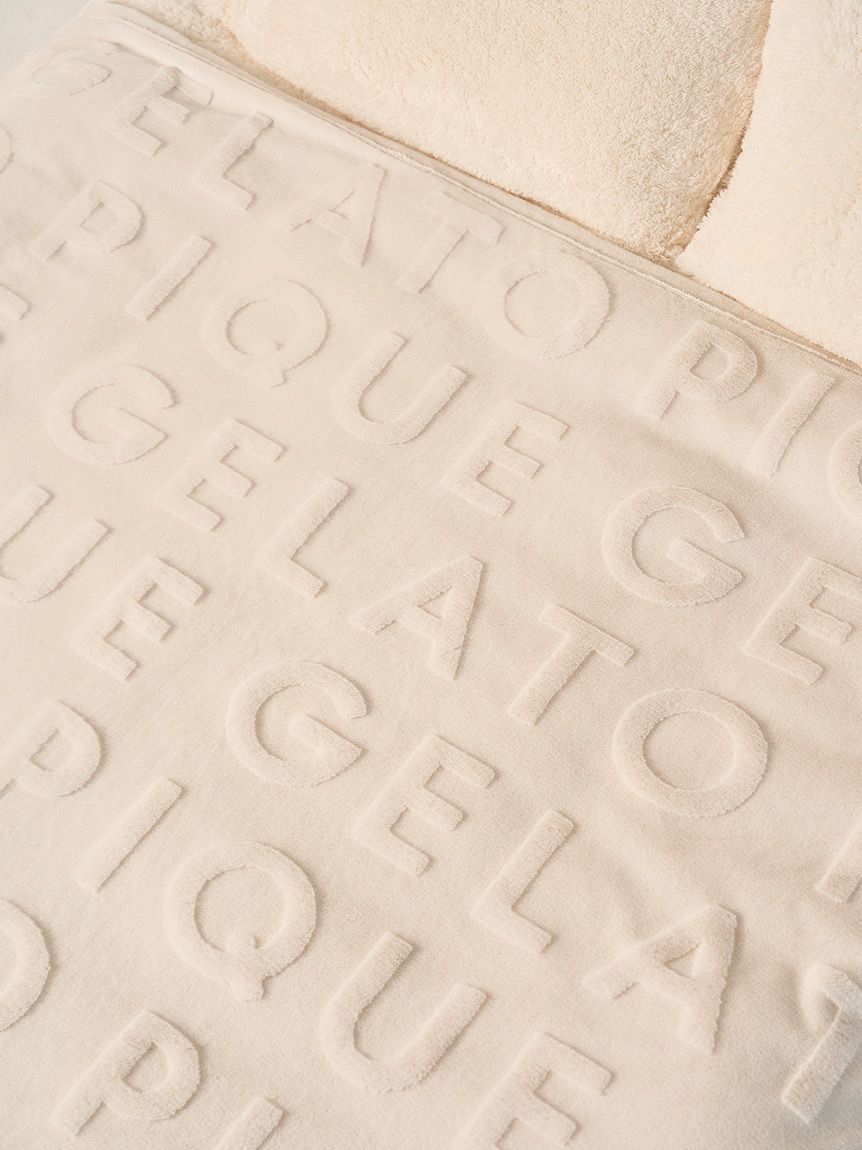 2025ほぼ新品gelato piqué Sleepカービングロゴ毛布ジェラピケ Sleep】カービングロゴ柄 毛布(ベッドリネン)｜ルームウェア・パジャマ