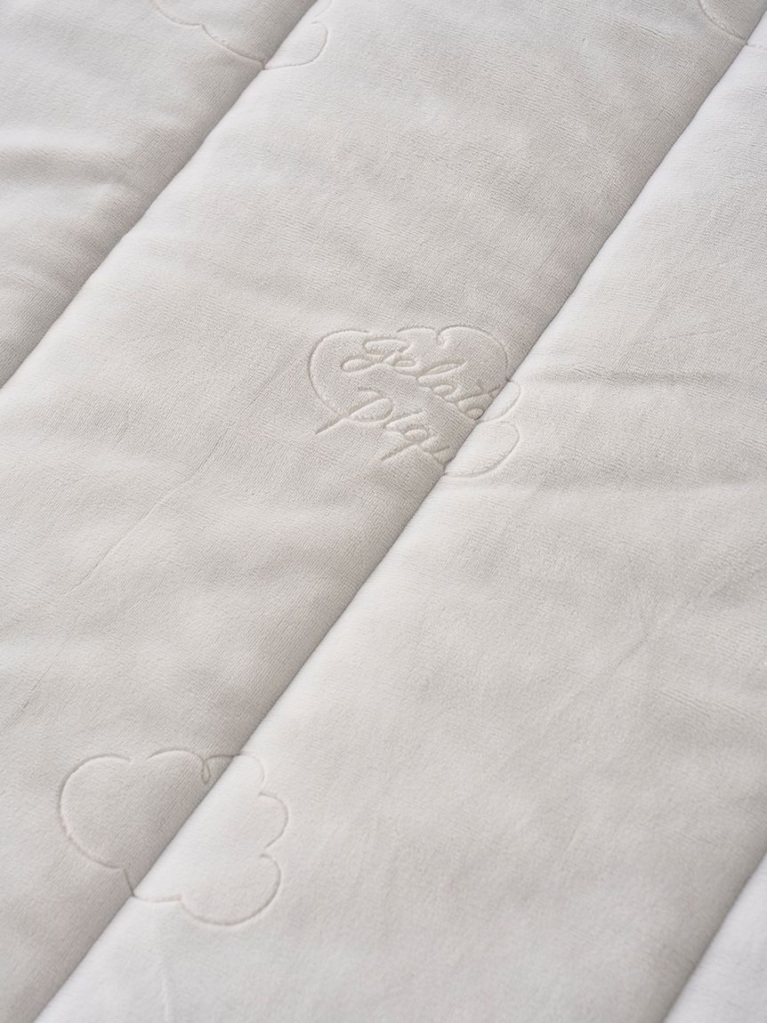 SALE 新品未使用 未開封 gelato pique 敷きパッド　セミダブル Sleep】エンボス雲柄 敷きパッド（セミダブル）(ボックスシーツ・敷き