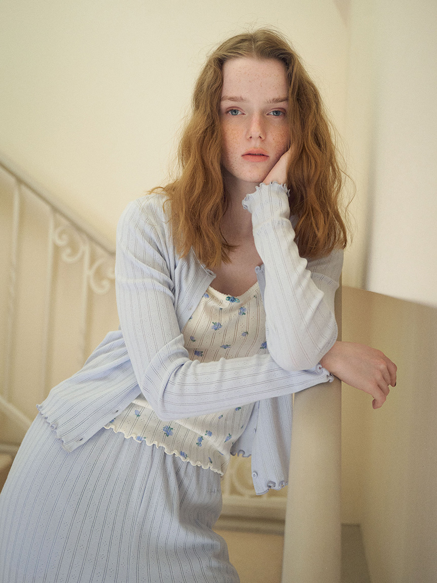 大人可愛い♡⃛水色グラデ薔薇丸ごと1輪♥️ジュエルハート型ビジュー付きヘアゴム♥️ 大人可愛い♡⃛水色グラデ薔薇丸ごと1輪♥️ジュエルハート型ビジュー