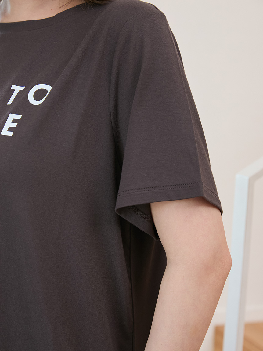 接触冷感】COOLレーヨンデザートロゴTシャツ(カットソー・T