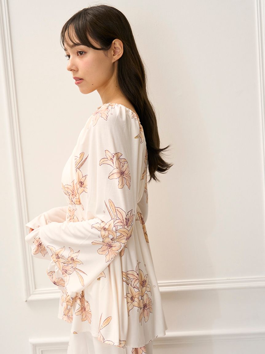 MUCHA】リリー柄カップインプルオーバー(カットソー・Tシャツ)｜ルーム