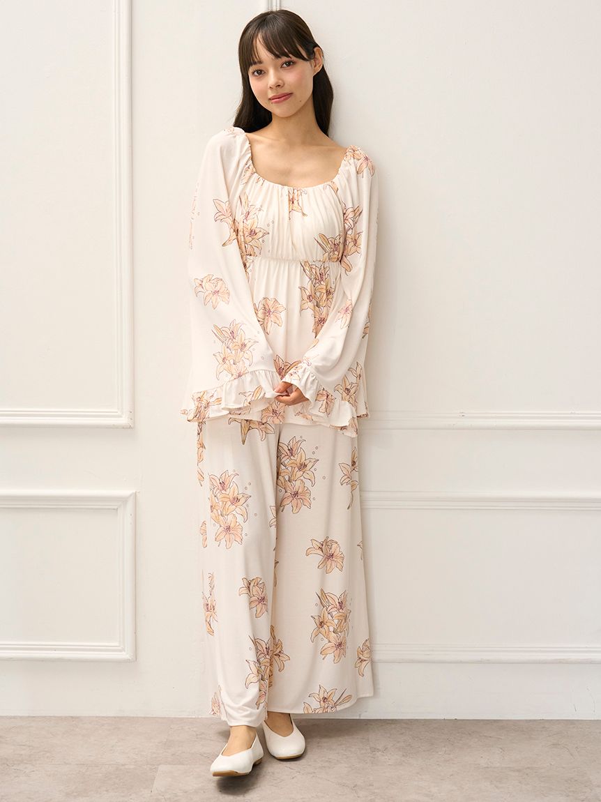 MUCHA】リリー柄カップインプルオーバー(カットソー・Tシャツ)｜ルーム